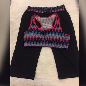 Workout Outfit!! Capris and Sports Bra!!